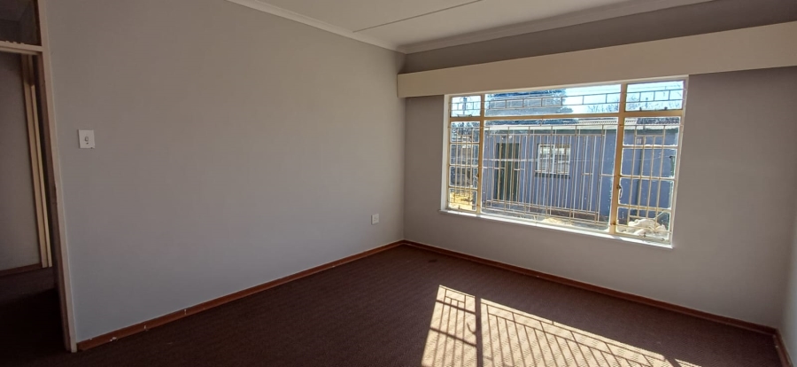 To Let 4 Bedroom Property for Rent in Hospitaalheuwel Free State